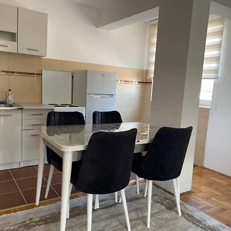 Ady 2 Apartment